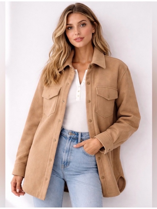 Abercrombie & Fitch Jackets & Blazers - Abercrombie & Fitch Women’s Camel Button Up Shacket Sz S